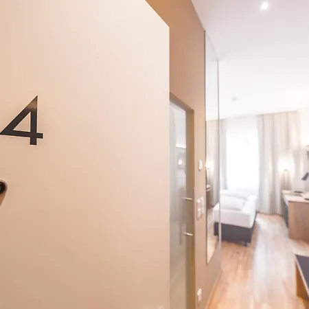 고트프리트 - 에센 트링켄 슐라펜 호텔 3*